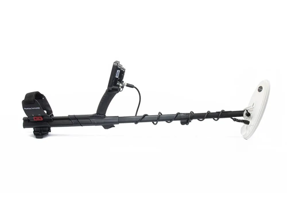Nokta Gold Finder 2000 with Starter Package