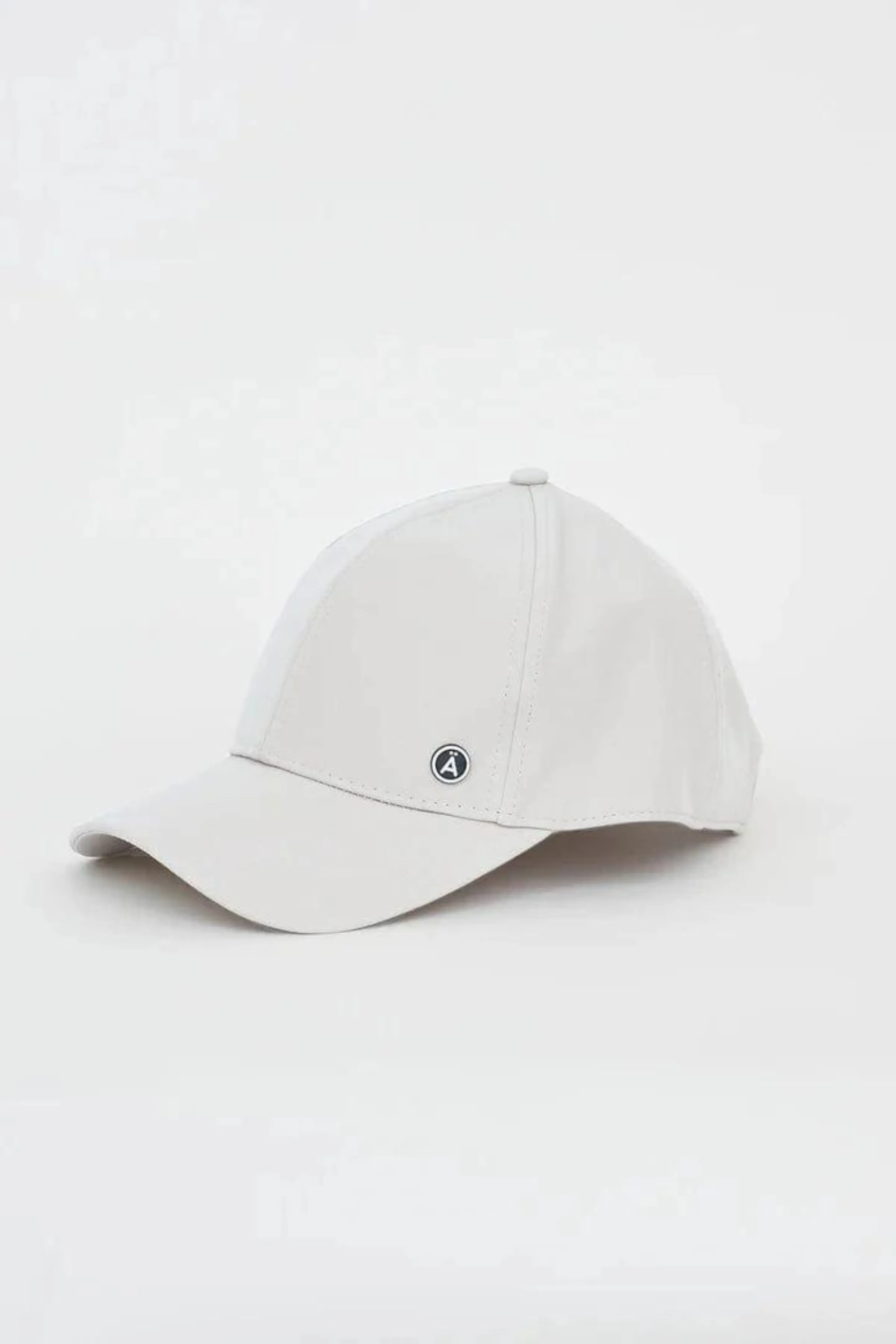 Tanta - Rainproof Cap in Off White